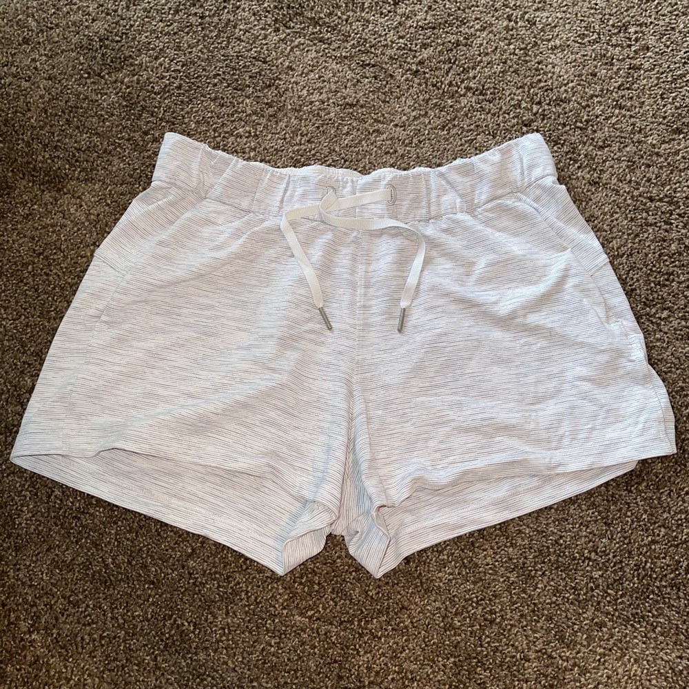 Lululemon on the fly shorts